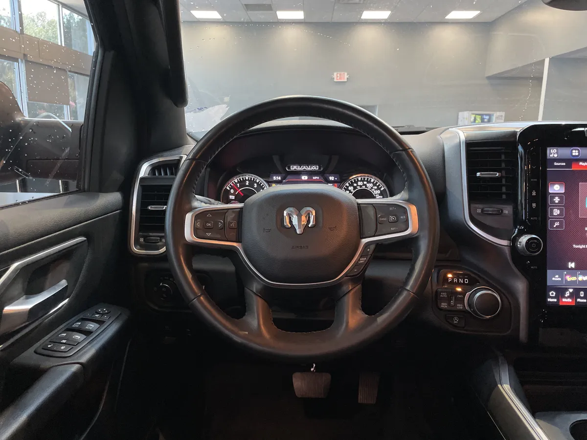 2023 Ram 1500 Big Horn thumbnail 17