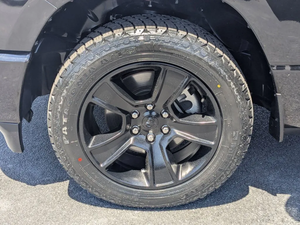 2023 Ram 1500 Big Horn thumbnail 10