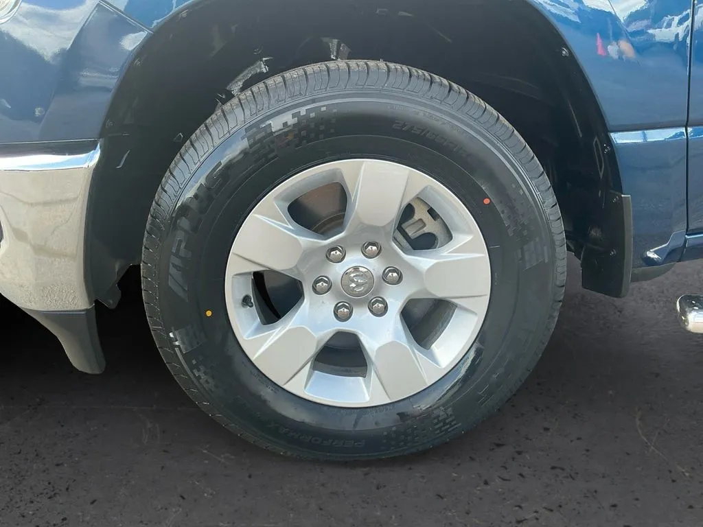 2023 Ram 1500 Big Horn/Lone Star thumbnail 13