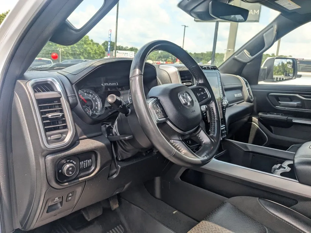 2023 Ram 1500 Laramie thumbnail 13