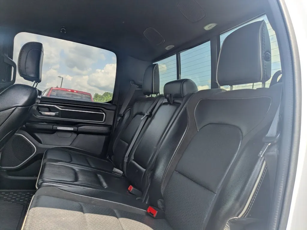 2023 Ram 1500 Laramie thumbnail 21