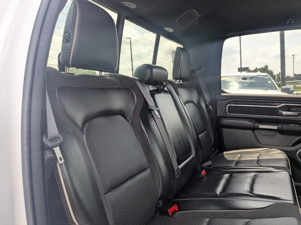 2023 Ram 1500 Laramie thumbnail 22