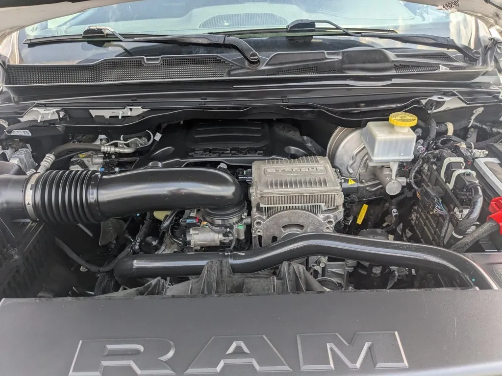 2023 Ram 1500 Laramie thumbnail 28