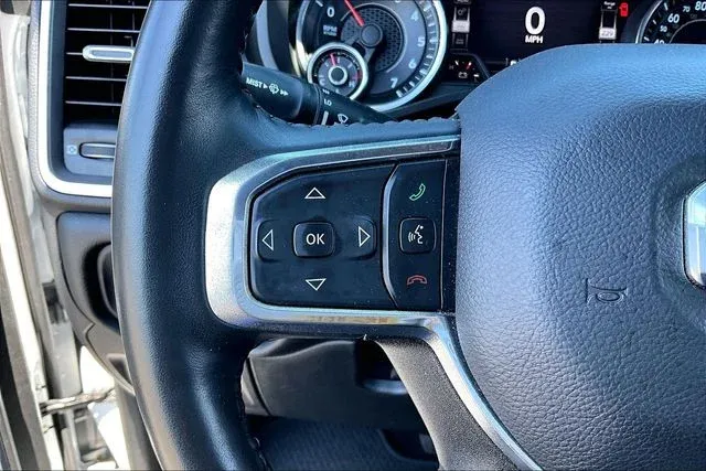 2023 Ram 1500 Laramie thumbnail 10