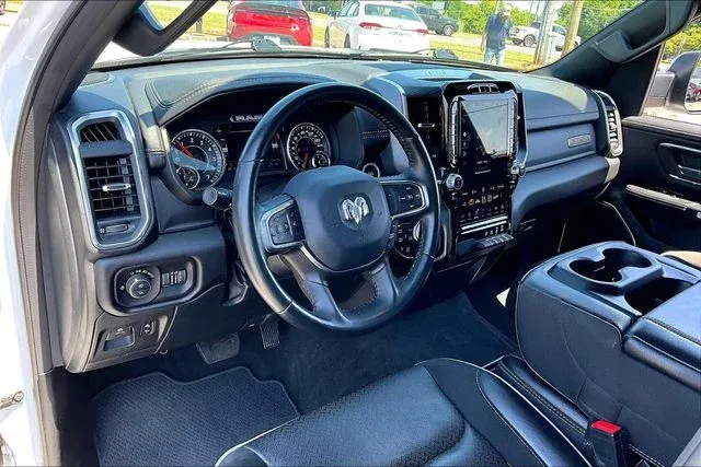 2023 Ram 1500 Laramie thumbnail 14