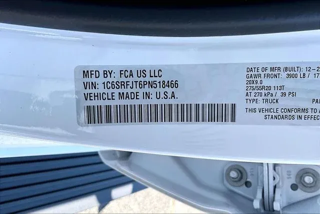 2023 Ram 1500 Laramie thumbnail 16