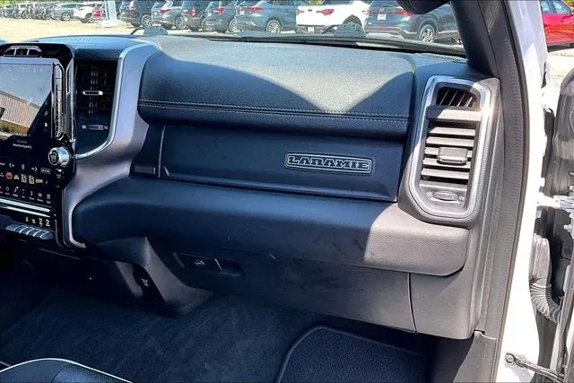 2023 Ram 1500 Laramie thumbnail 21
