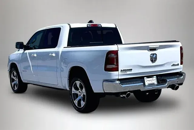 2023 Ram 1500 Laramie thumbnail 4