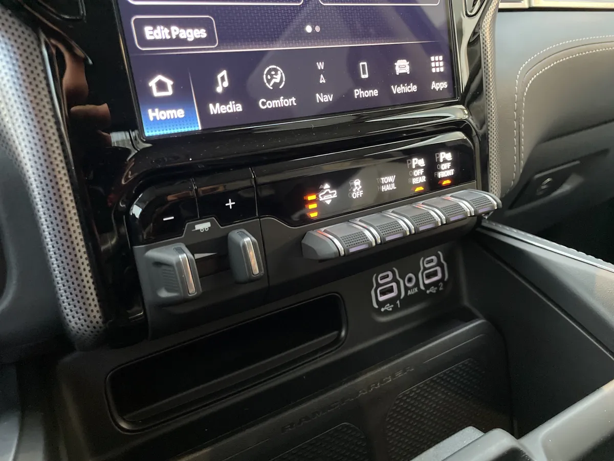 2023 Ram 1500 Limited thumbnail 27