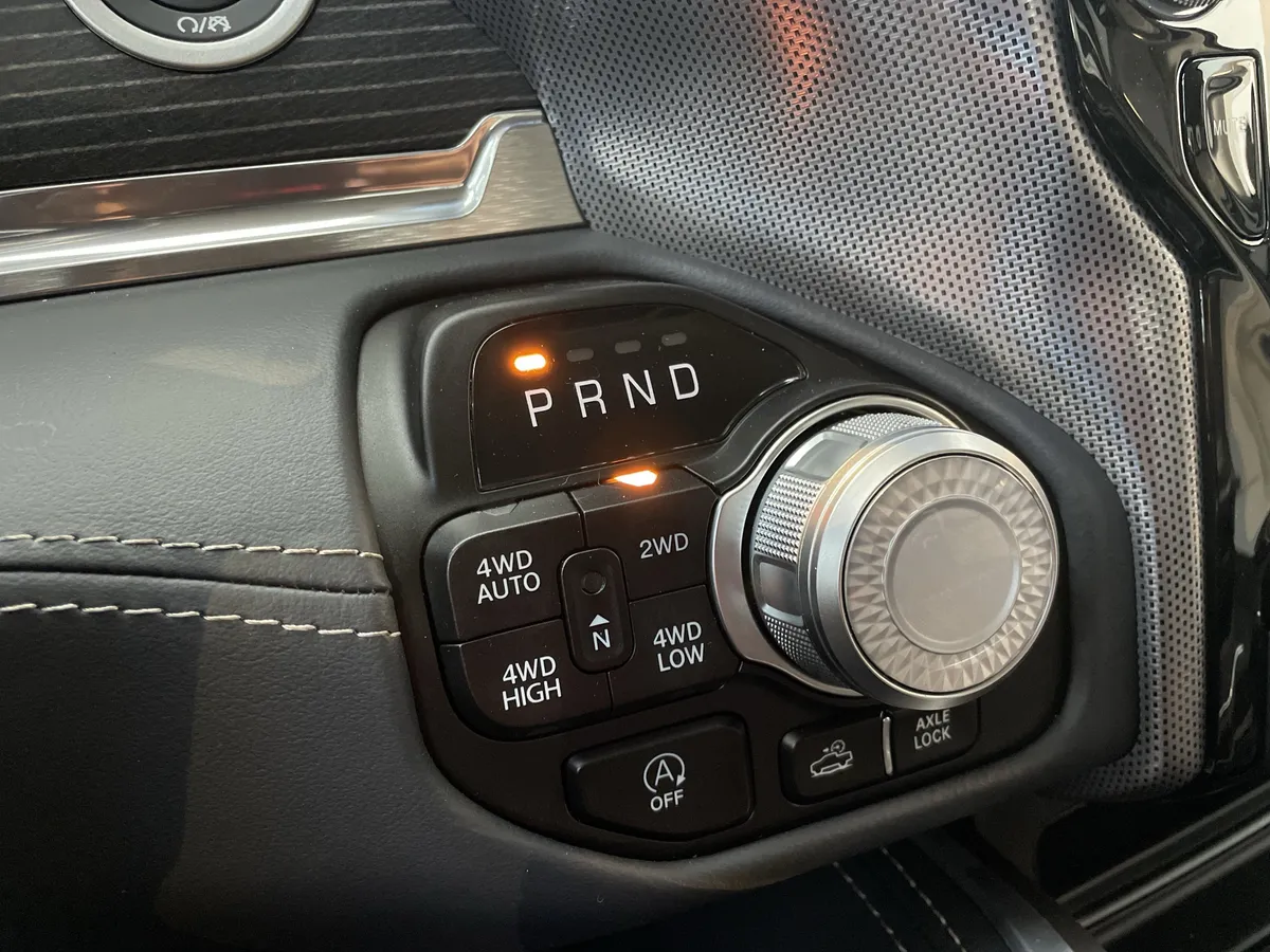 2023 Ram 1500 Limited thumbnail 28