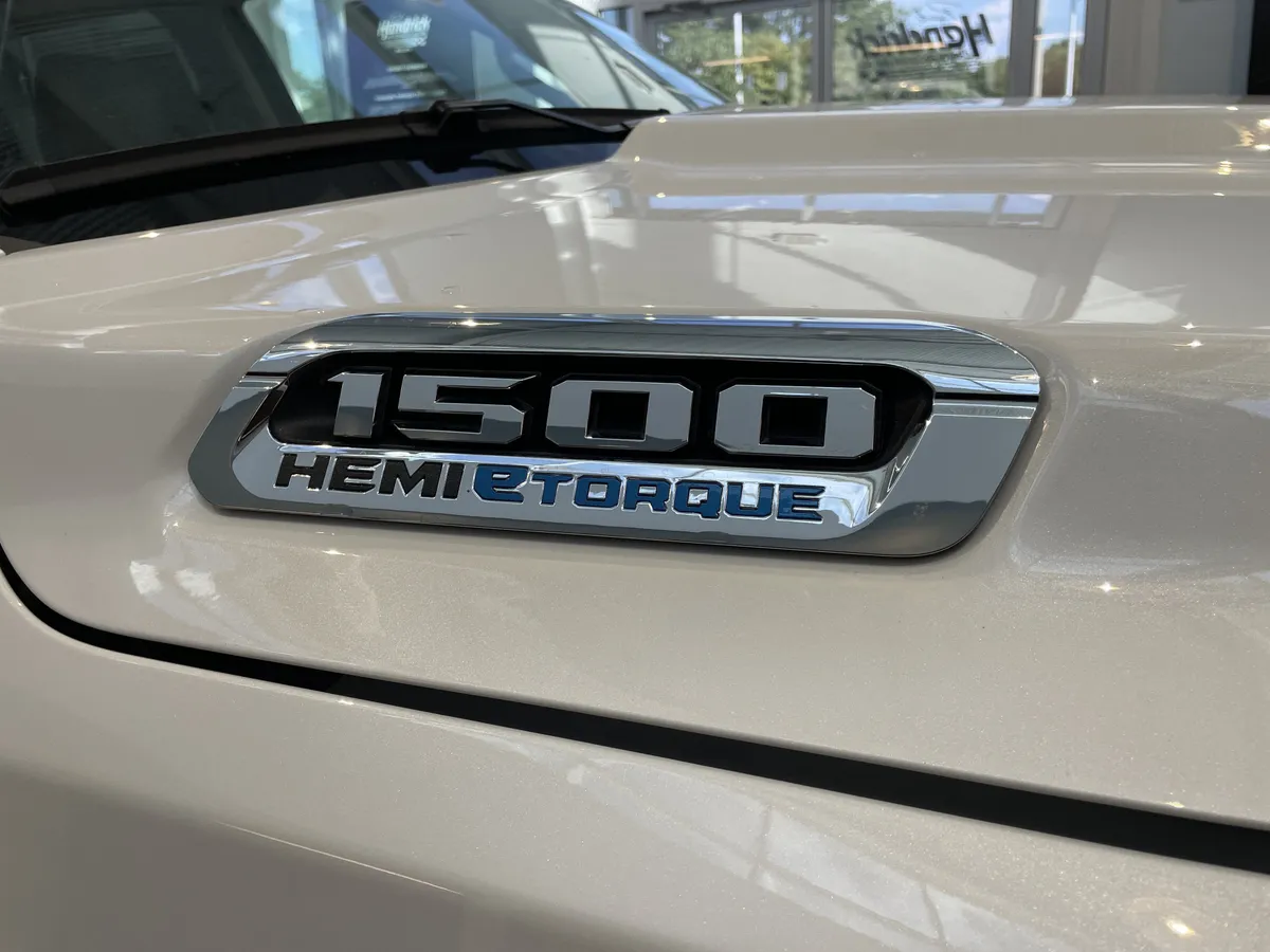 2023 Ram 1500 Limited thumbnail 39