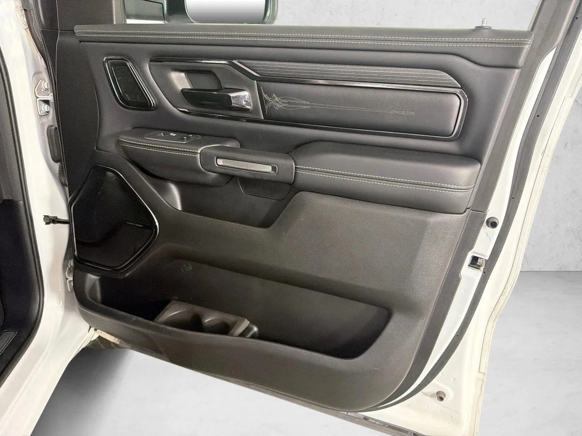 2023 Ram 1500 Limited thumbnail 15