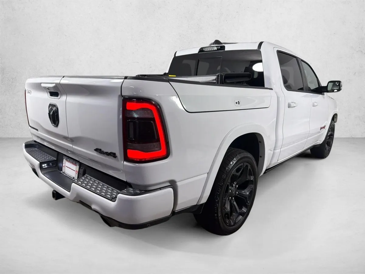 2023 Ram 1500 Limited thumbnail 4