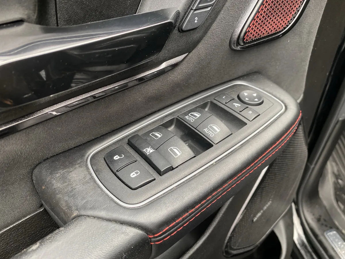2023 Ram 1500 TRX thumbnail 17