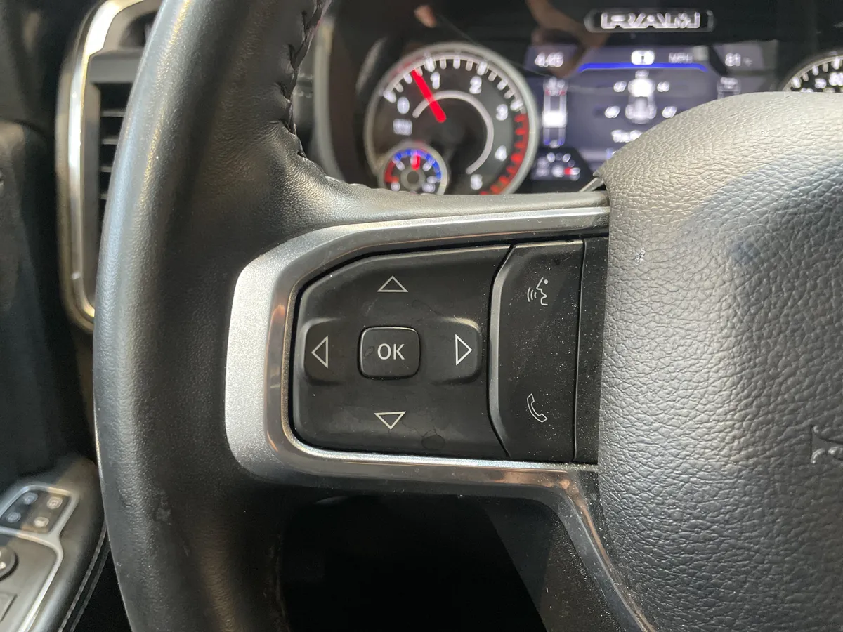 2023 Ram 2500 Laramie thumbnail 17