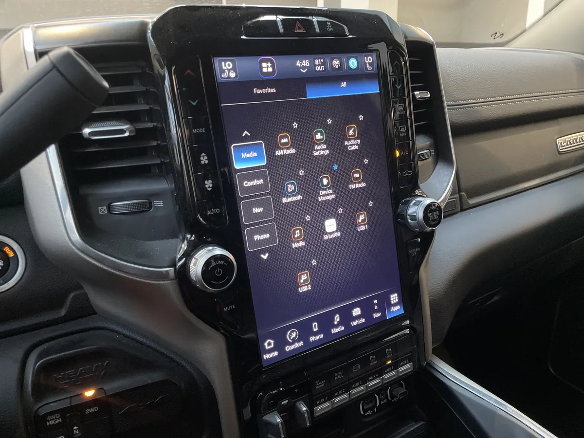 2023 Ram 2500 Laramie thumbnail 23