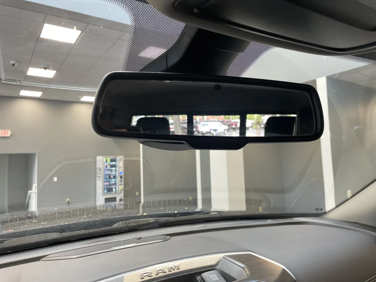 2023 Ram 2500 Laramie thumbnail 28