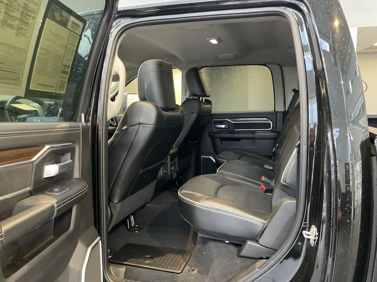 2023 Ram 2500 Laramie thumbnail 31