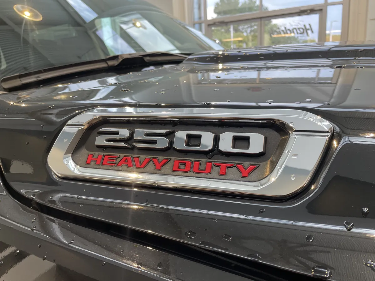 2023 Ram 2500 Laramie thumbnail 37