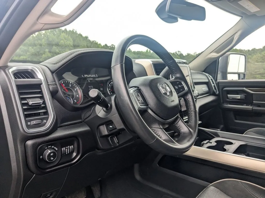 2023 Ram 2500 Laramie thumbnail 13