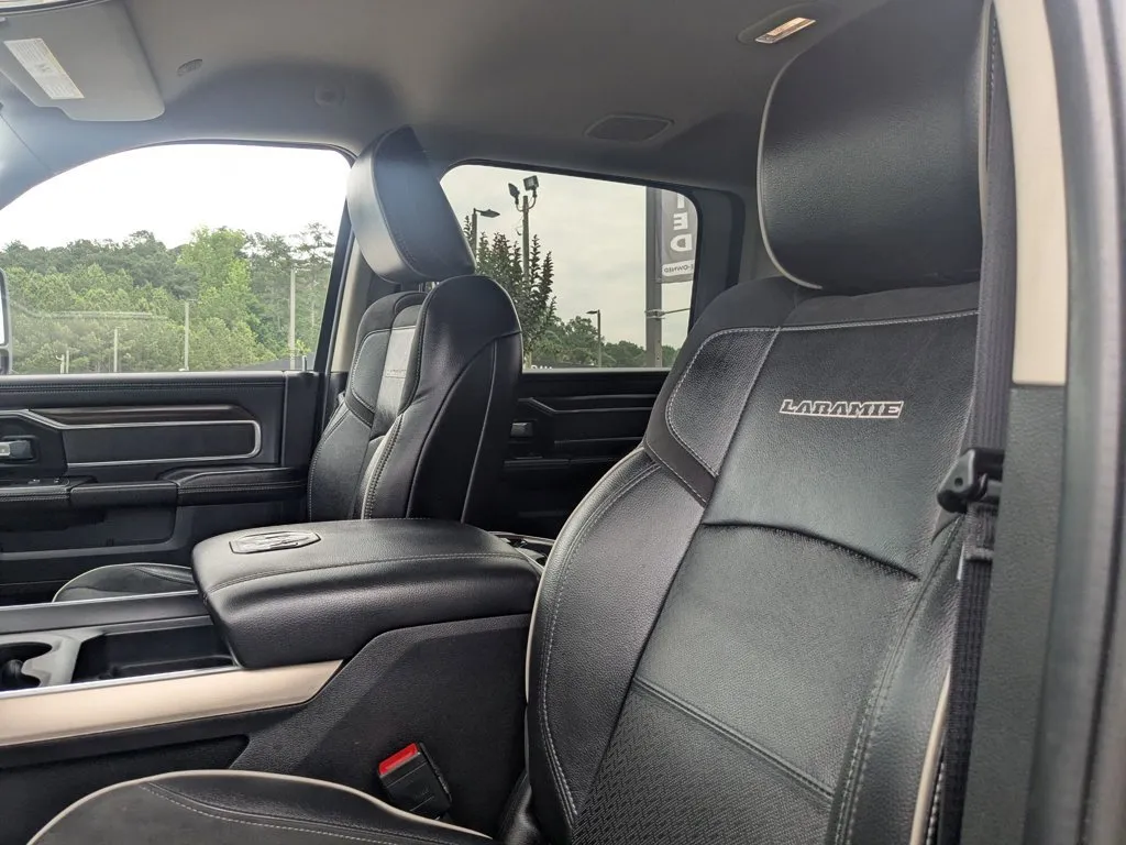 2023 Ram 2500 Laramie thumbnail 14