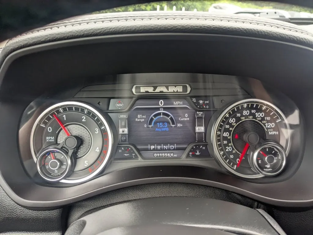 2023 Ram 2500 Laramie thumbnail 15