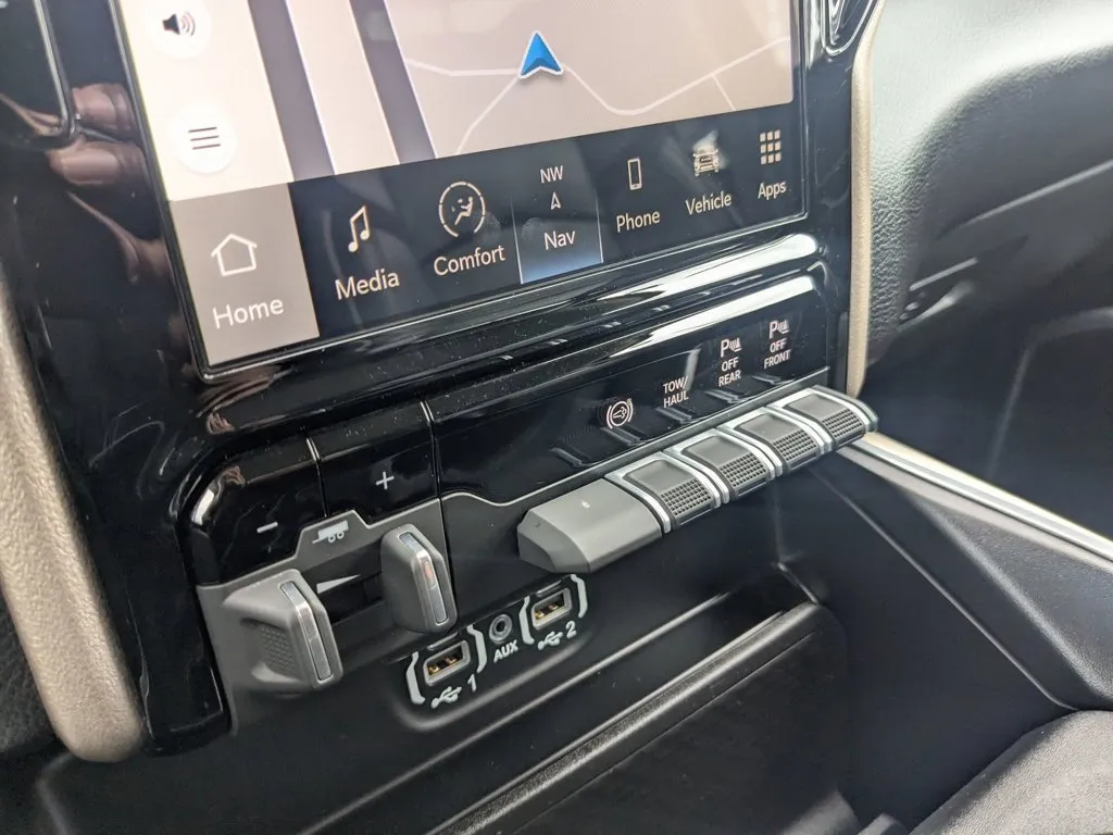 2023 Ram 2500 Laramie thumbnail 18