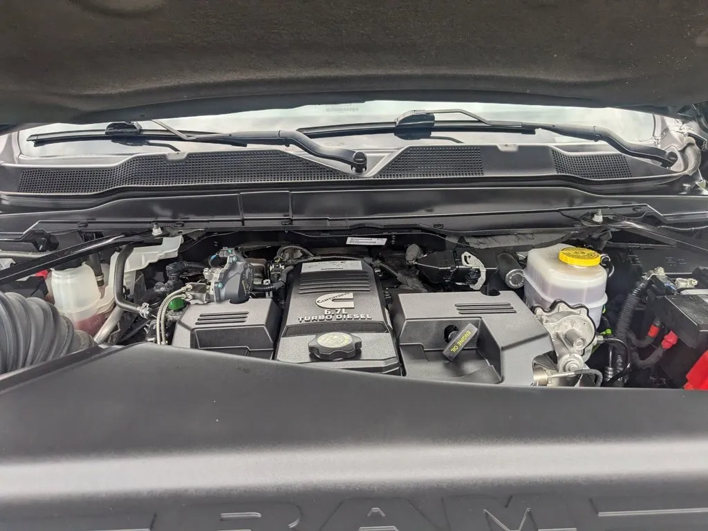 2023 Ram 2500 Laramie thumbnail 31