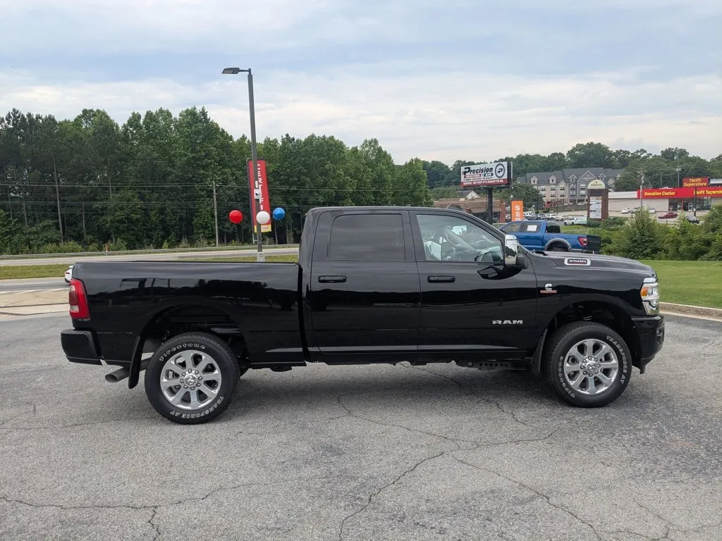 2023 Ram 2500 Laramie thumbnail 4