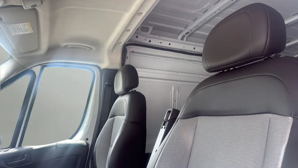 2023 Ram ProMaster 2500 High Roof thumbnail 18