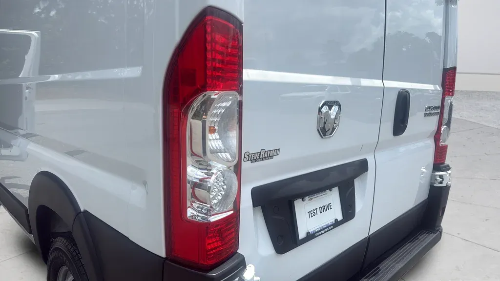 2023 Ram ProMaster 2500 High Roof thumbnail 28