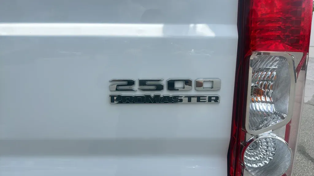2023 Ram ProMaster 2500 High Roof thumbnail 29