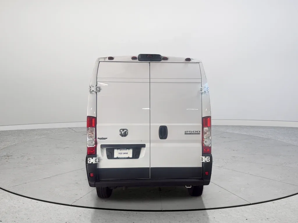 2023 Ram ProMaster 2500 High Roof thumbnail 8
