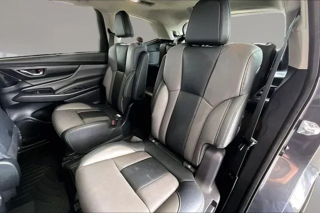 2023 Subaru Ascent Onyx Edition thumbnail 19