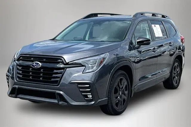 2023 Subaru Ascent Onyx Edition thumbnail 2