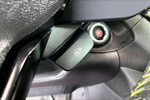 2023 Subaru Ascent Onyx Edition thumbnail 24