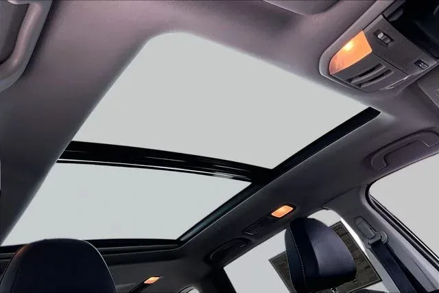 2023 Subaru Ascent Onyx Edition thumbnail 25