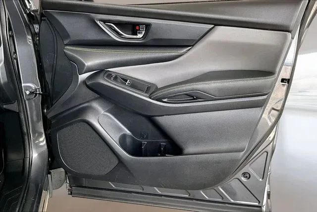 2023 Subaru Ascent Onyx Edition thumbnail 26