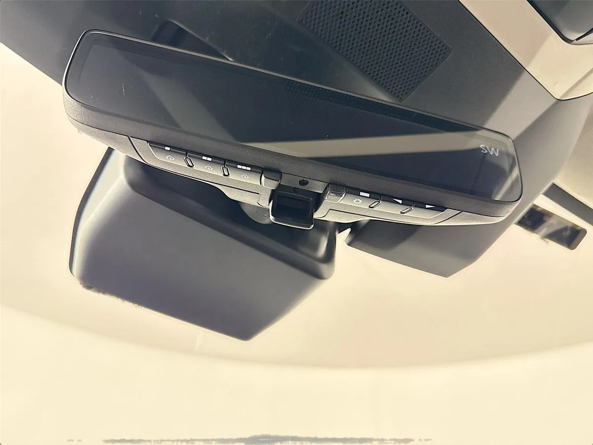 2023 Subaru Ascent Touring thumbnail 23