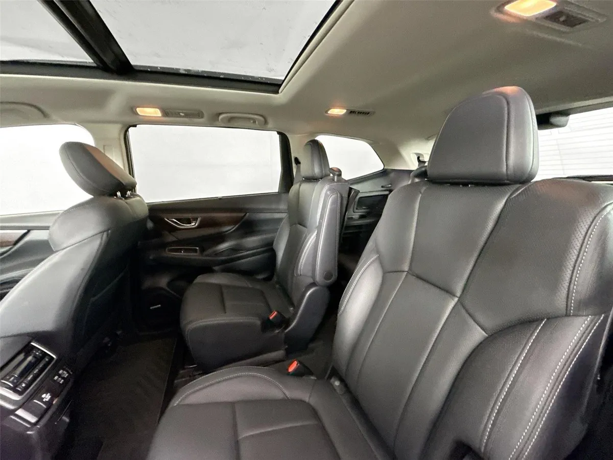 2023 Subaru Ascent Touring thumbnail 32