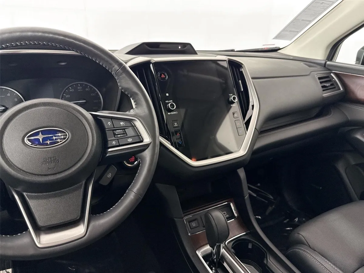 2023 Subaru Ascent Touring thumbnail 34