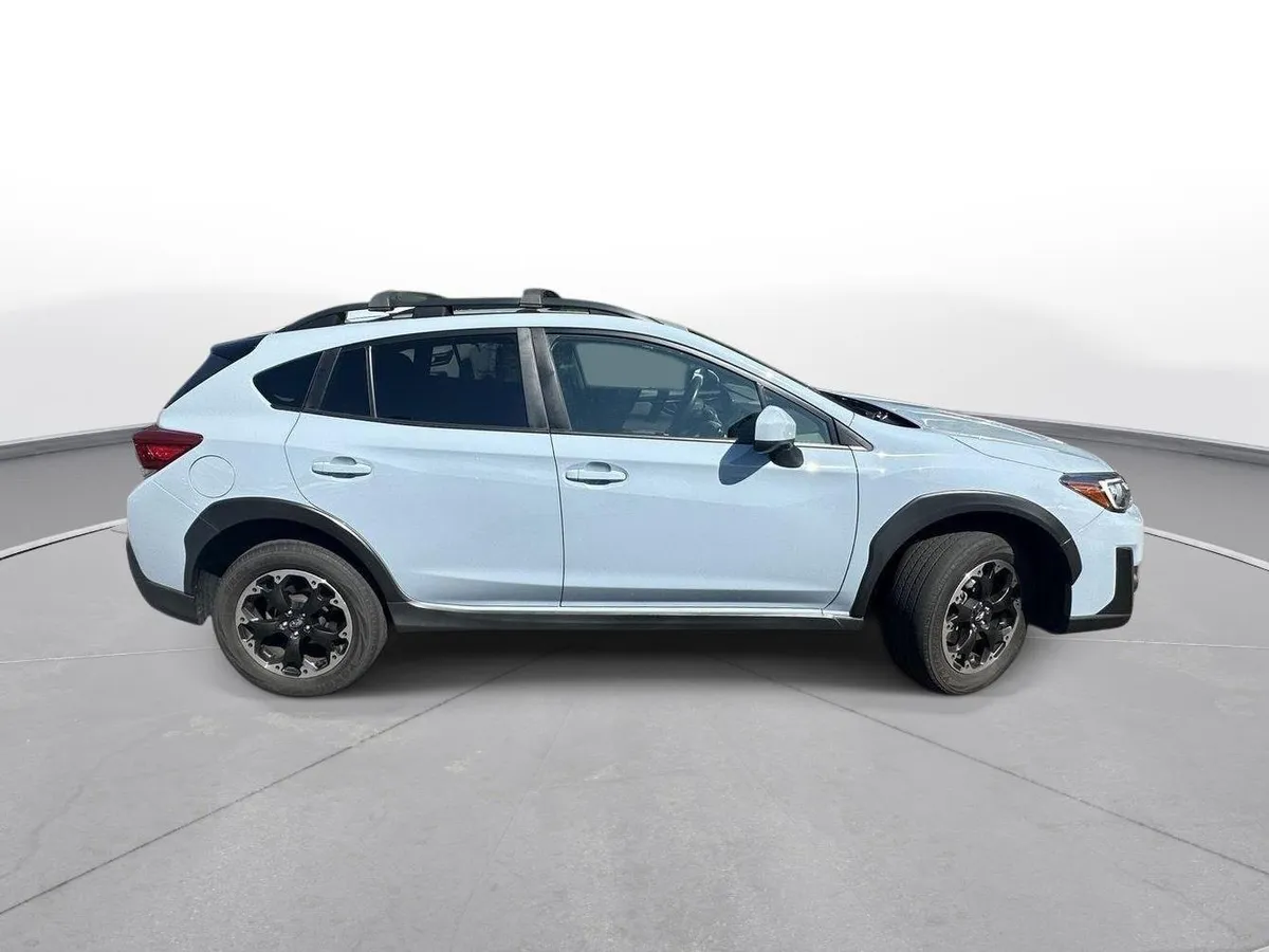 2023 Subaru Crosstrek Premium thumbnail 5
