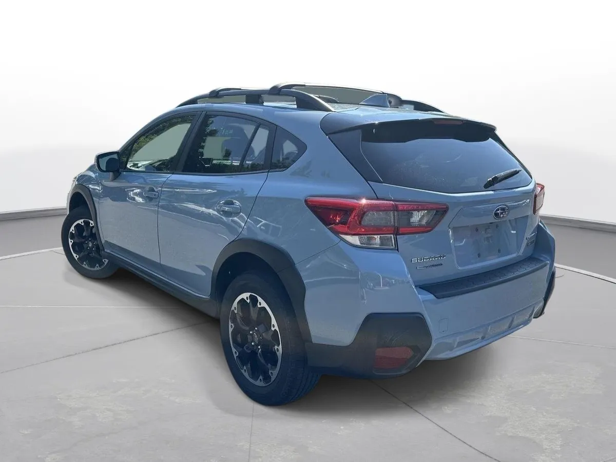 2023 Subaru Crosstrek Premium thumbnail 8