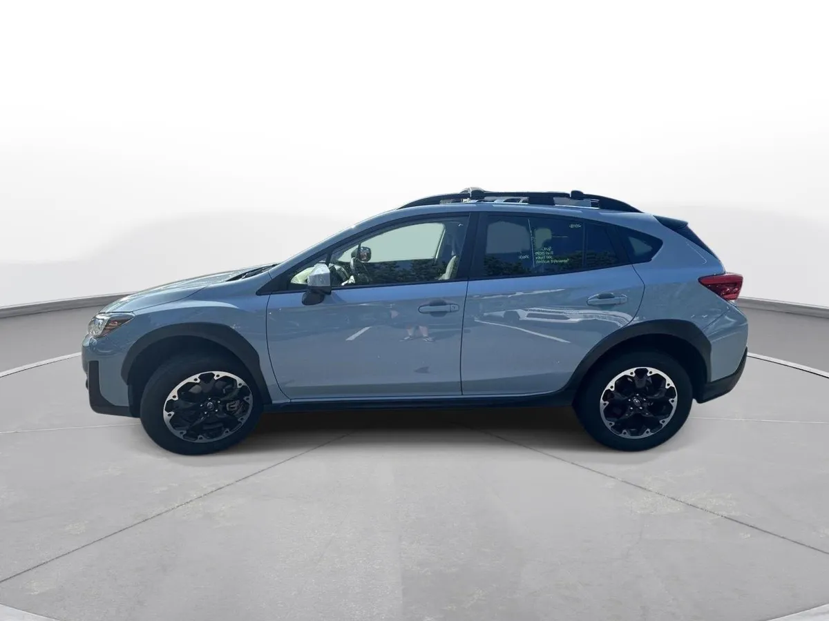2023 Subaru Crosstrek Premium thumbnail 9