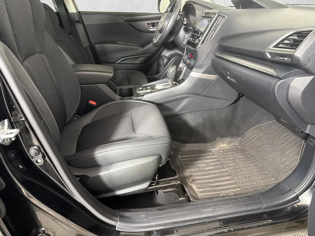 2023 Subaru Forester Premium thumbnail 14