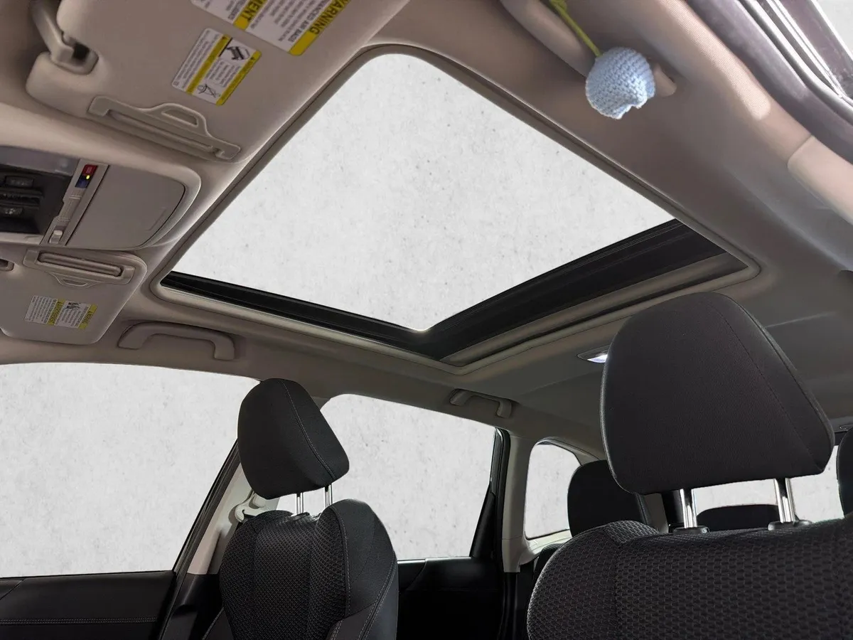2023 Subaru Forester Premium thumbnail 2
