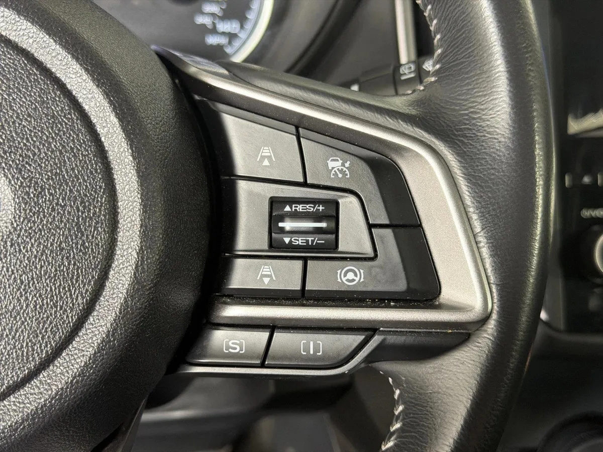 2023 Subaru Forester Premium thumbnail 26