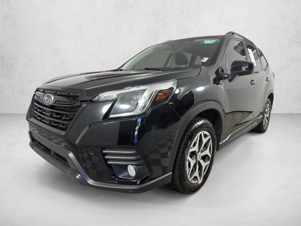 2023 Subaru Forester Premium thumbnail 8