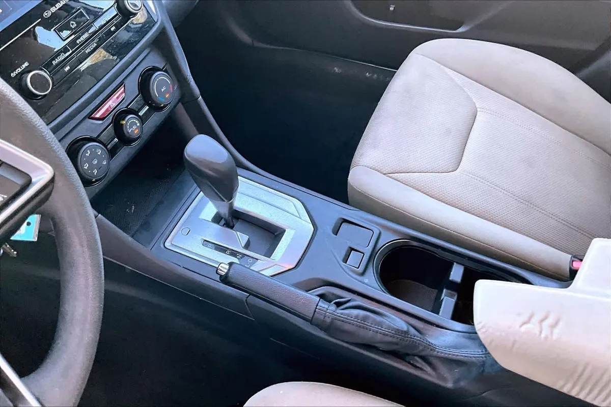 2023 Subaru Impreza thumbnail 16