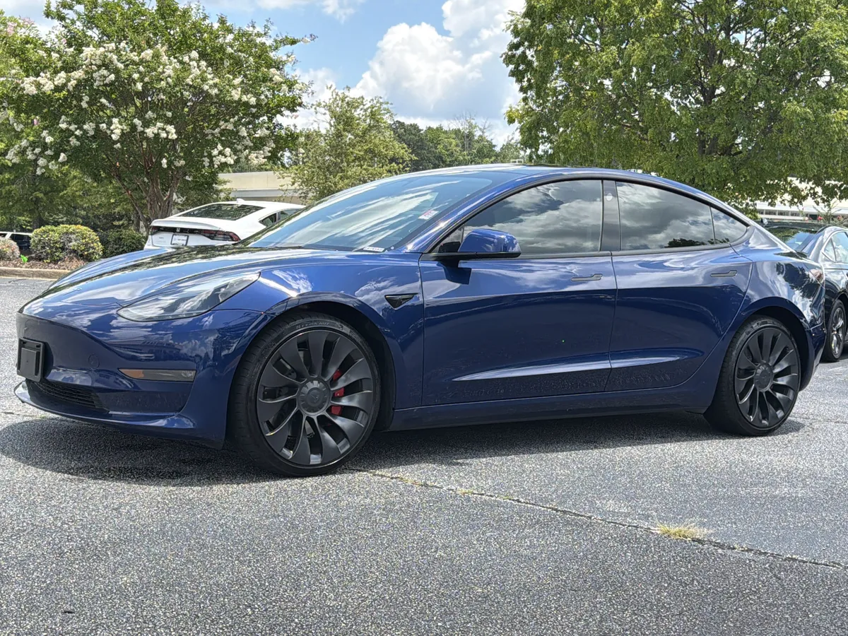 2023 Tesla Model 3 Performance thumbnail 17